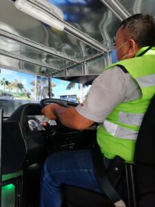 conducción segura en simulador de camión con Solística Coca-cola Colombia